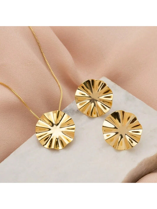 Conjunto Brinco e Colar Flor Orgânico  Banhado a Ouro 18K - D France Semijóias
