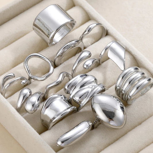 Conjunto de 14 Anéis Elegantes e Exagerados com Abertura Irregular Fosca